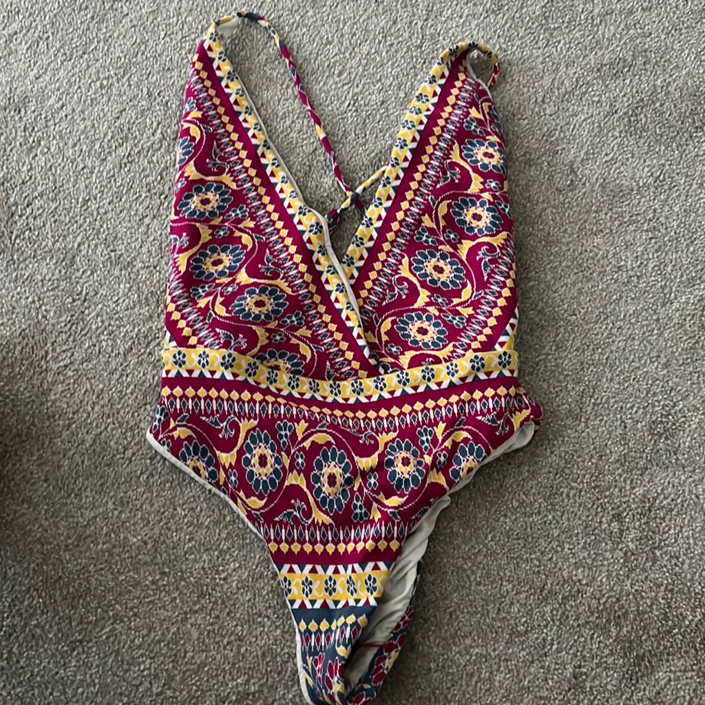 One Piece Shop Soah Hand Woven Swimsuit